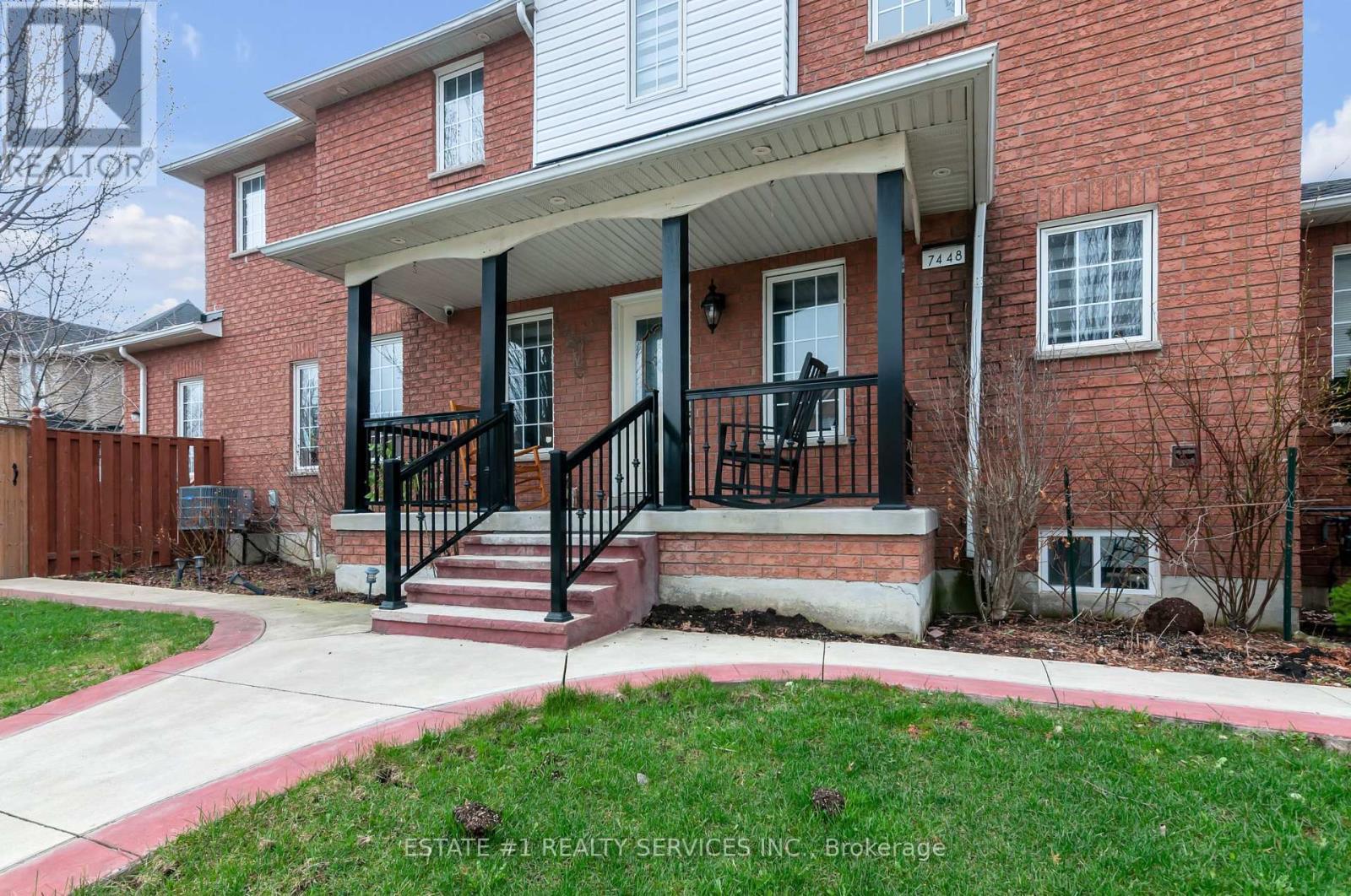 7448 Village Walk, Mississauga, ON - Outdoor With Deck Patio Veranda