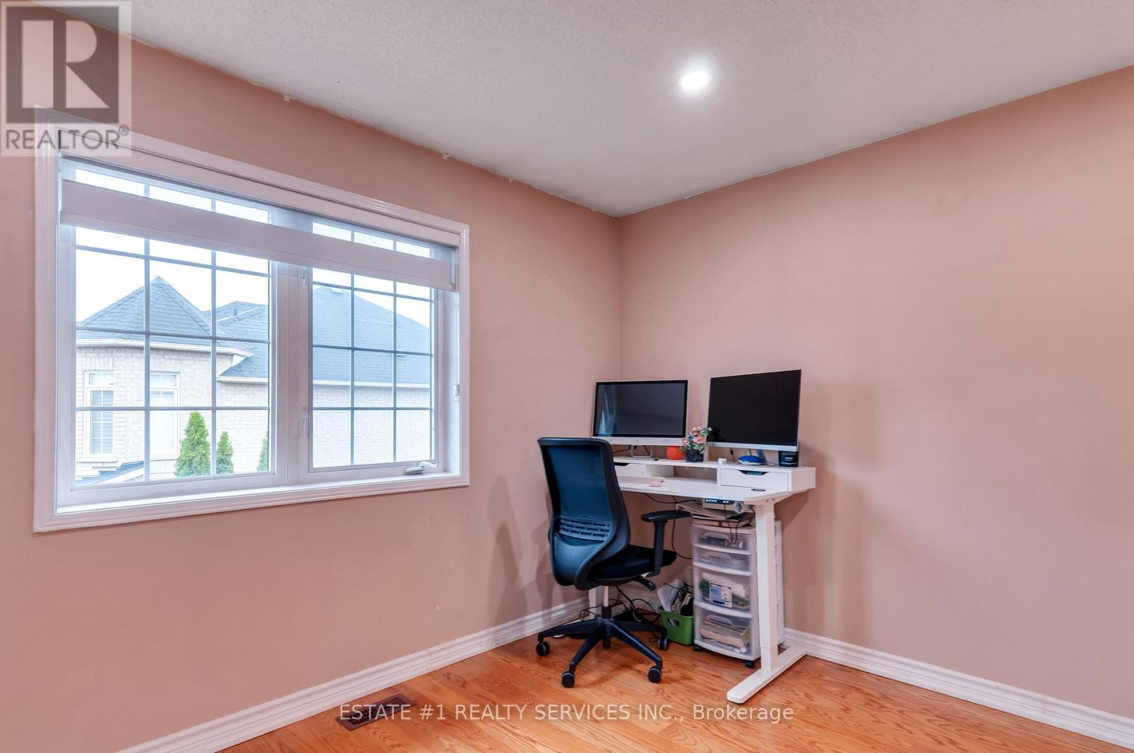 7448 Village Walk, Mississauga, ON - Indoor Photo Showing Office