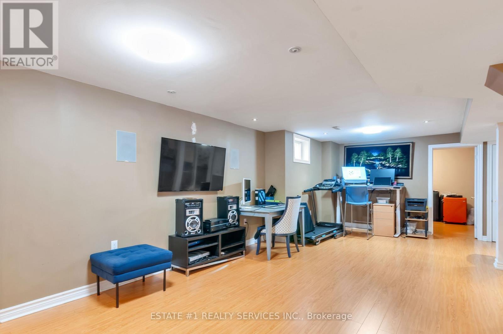 7448 Village Walk, Mississauga, ON - Indoor
