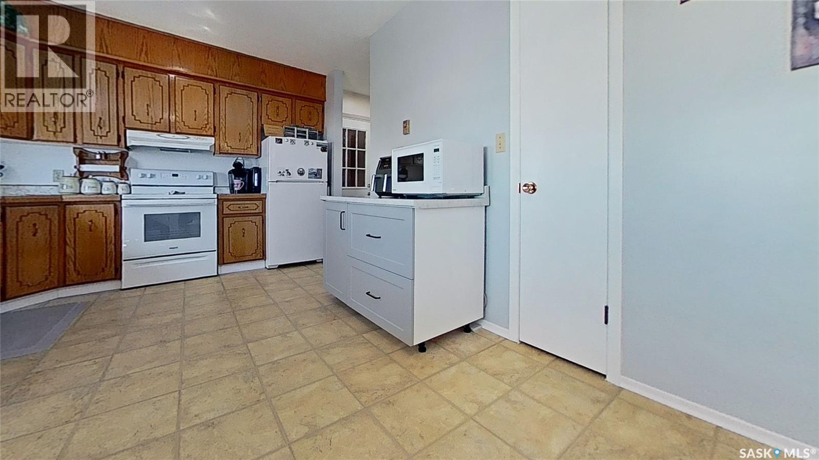 Gonsch Acreage, Longlaketon Rm No. 219, SK - Indoor Photo Showing Kitchen