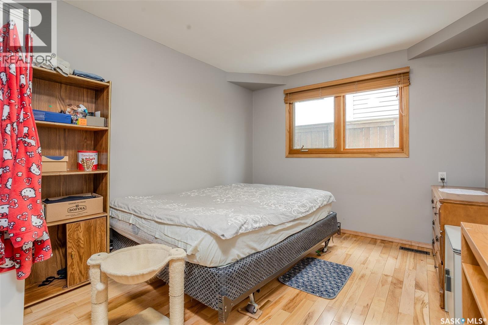 60 Clark Crescent, Saskatoon, SK - Indoor Photo Showing Bedroom