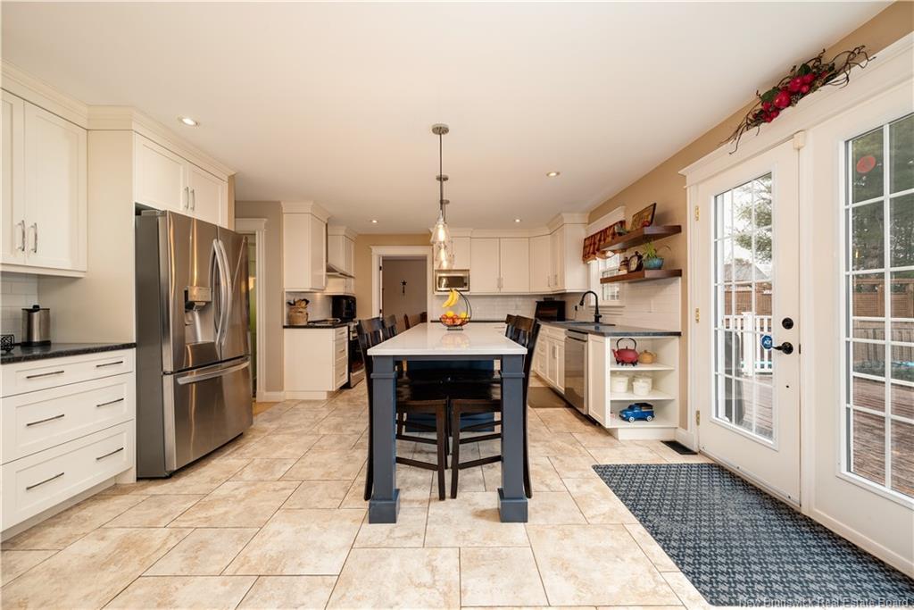 12 Highgate Crt, Riverview, NB