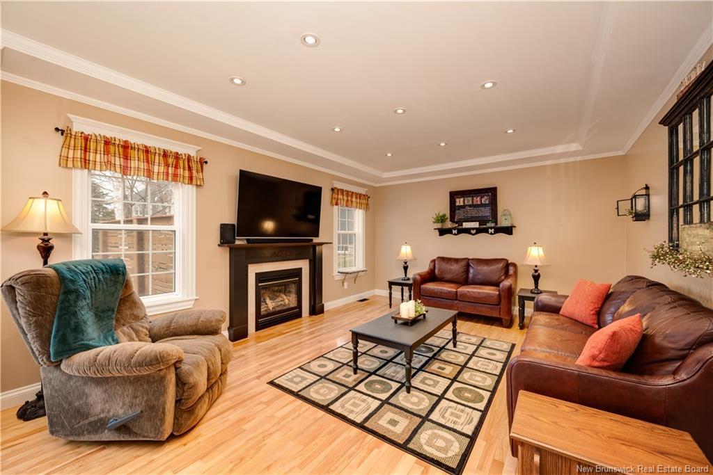12 Highgate Crt, Riverview, NB