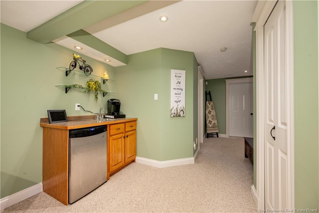 12 Highgate Crt, Riverview, NB