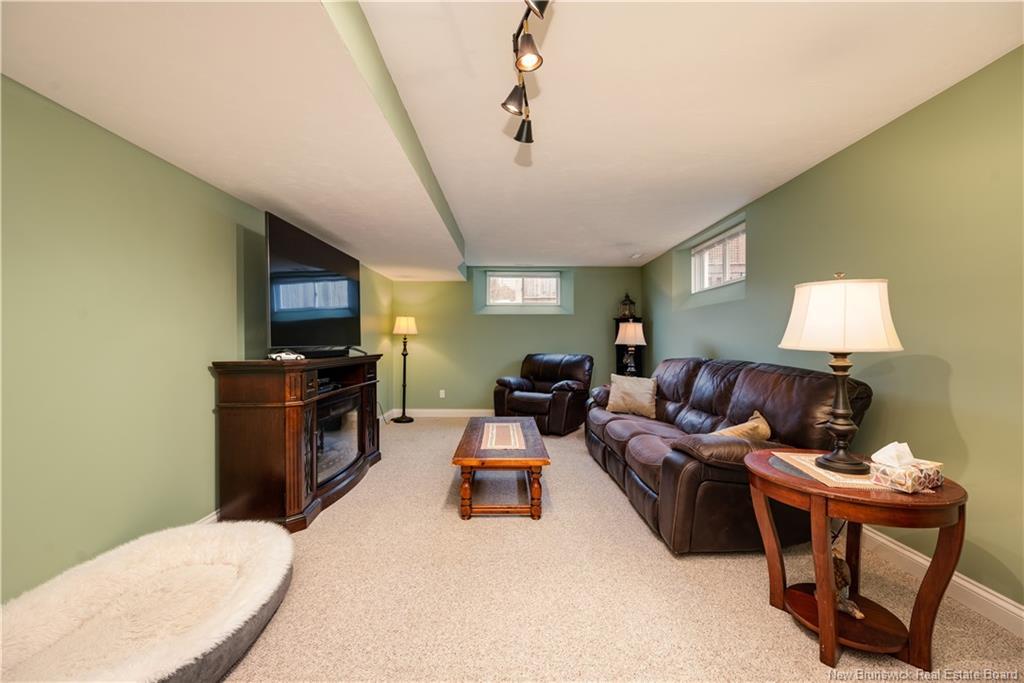 12 Highgate Crt, Riverview, NB