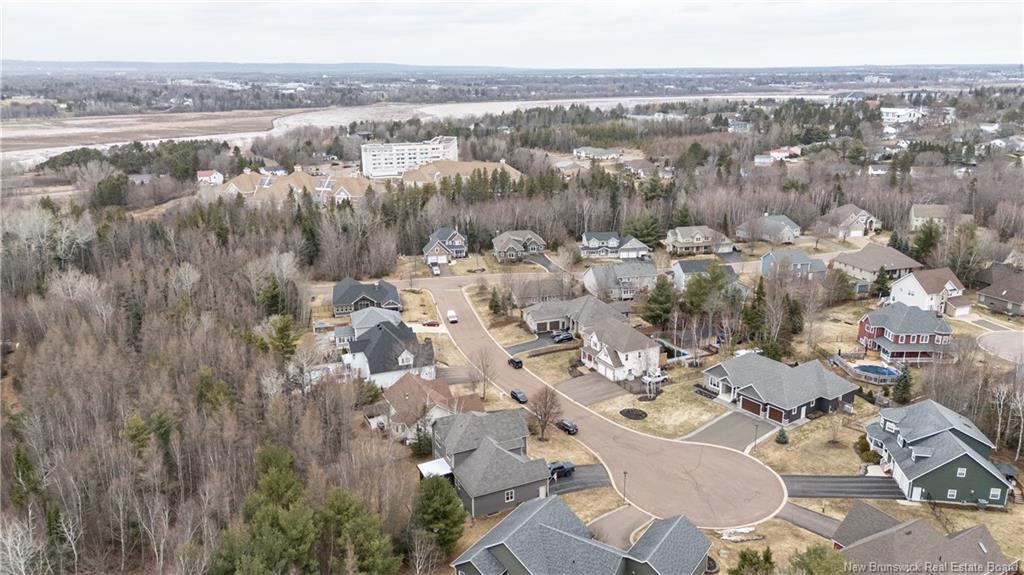 12 Highgate Crt, Riverview, NB