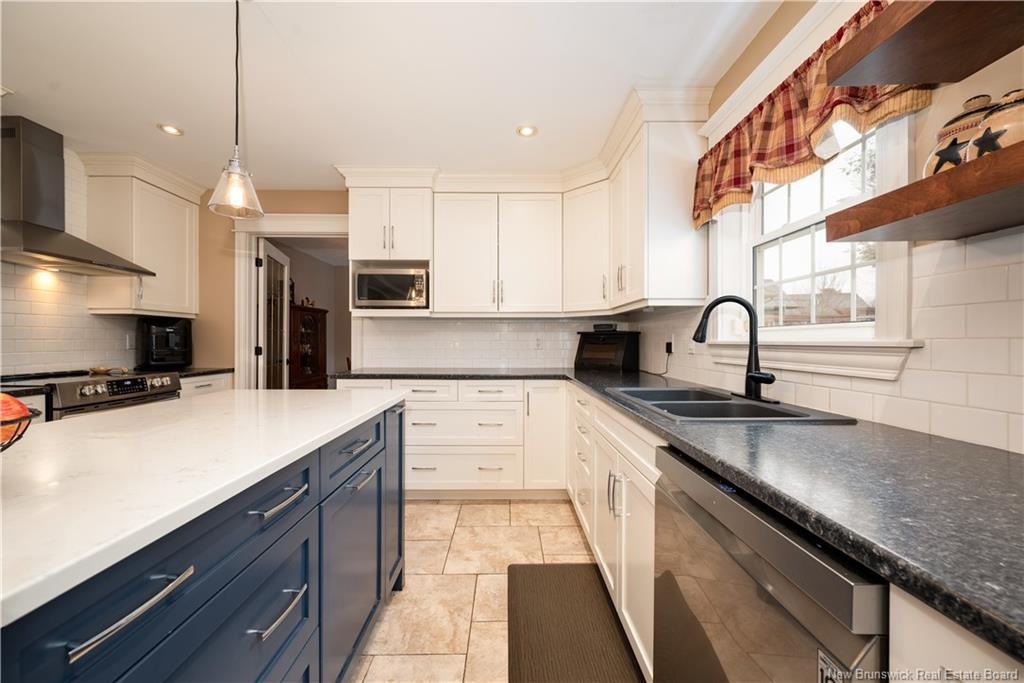 12 Highgate Crt, Riverview, NB