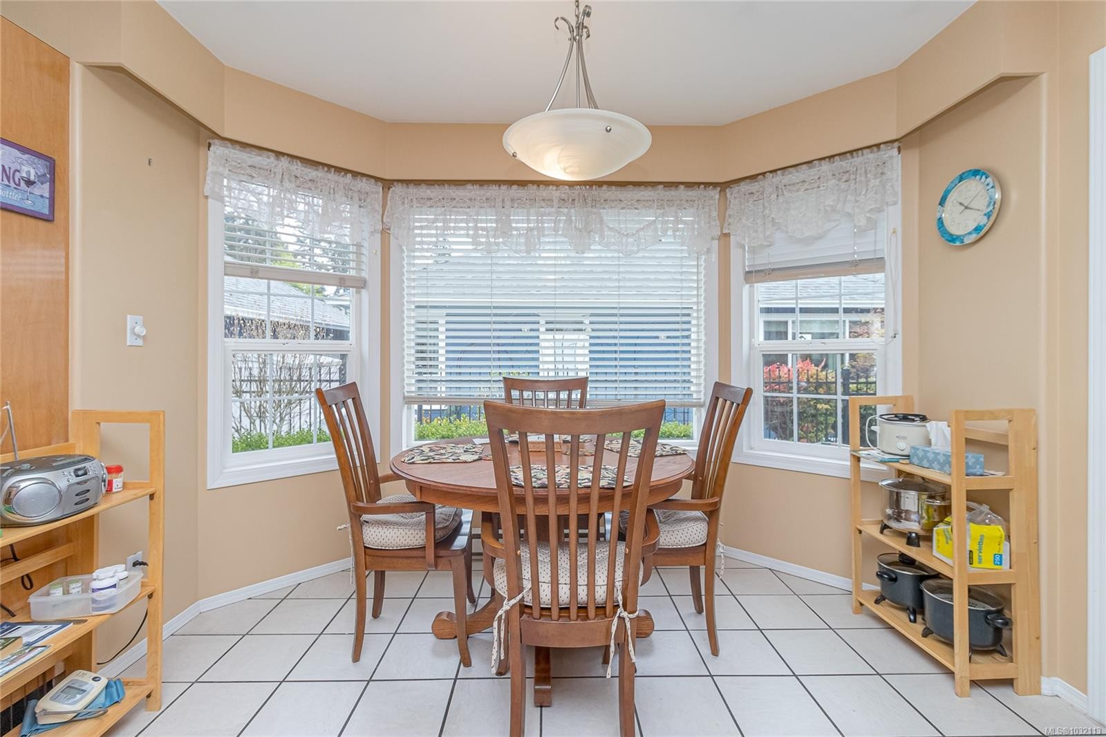 8008 Glenhurst Dr North, Crofton, BC