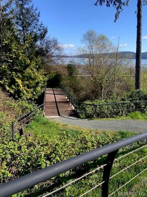 8008 Glenhurst Dr North, Crofton, BC