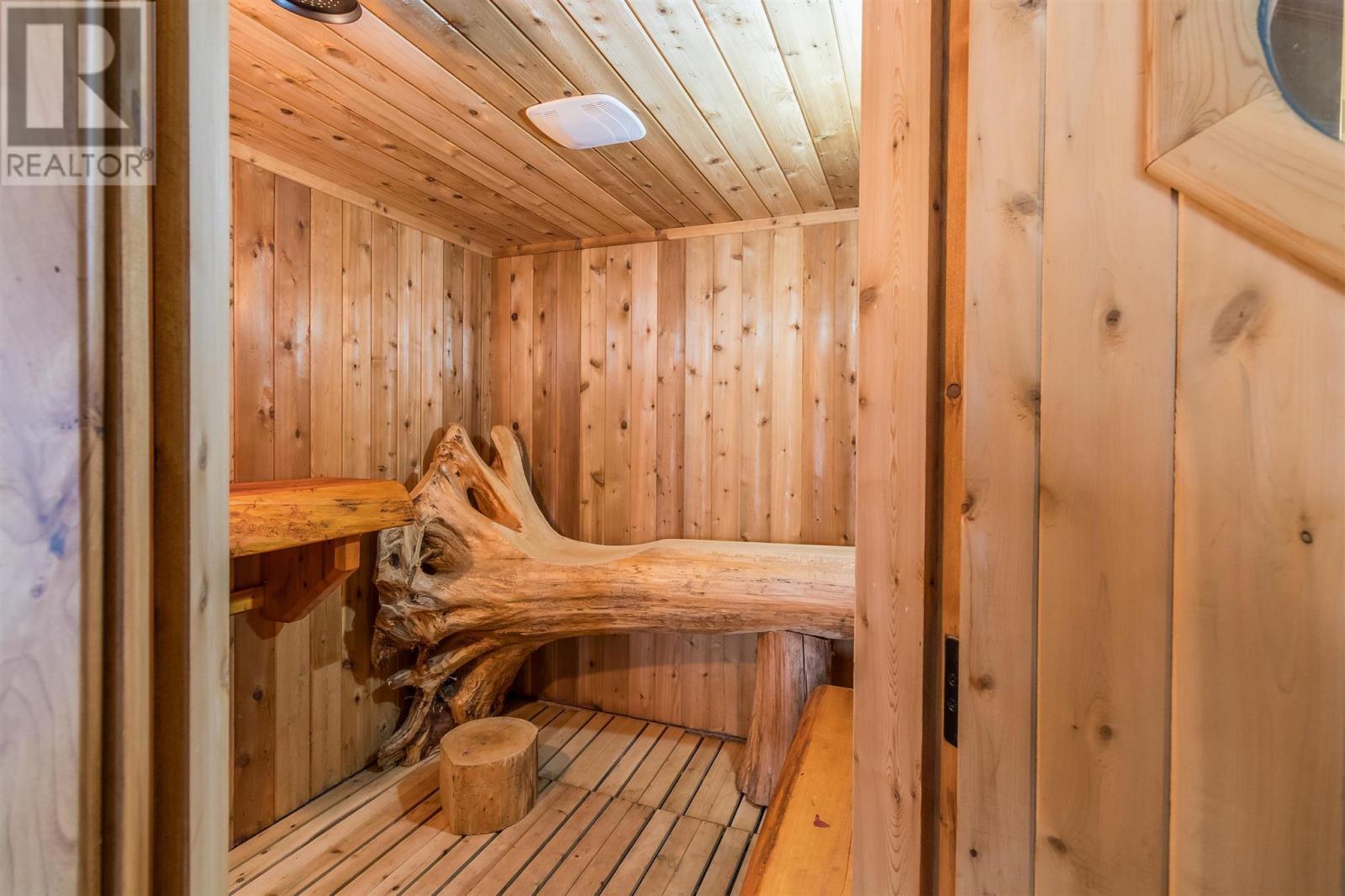 400 Mccarrel Lake Rd, Echo Bay, ON - Indoor Photo Showing Other Room