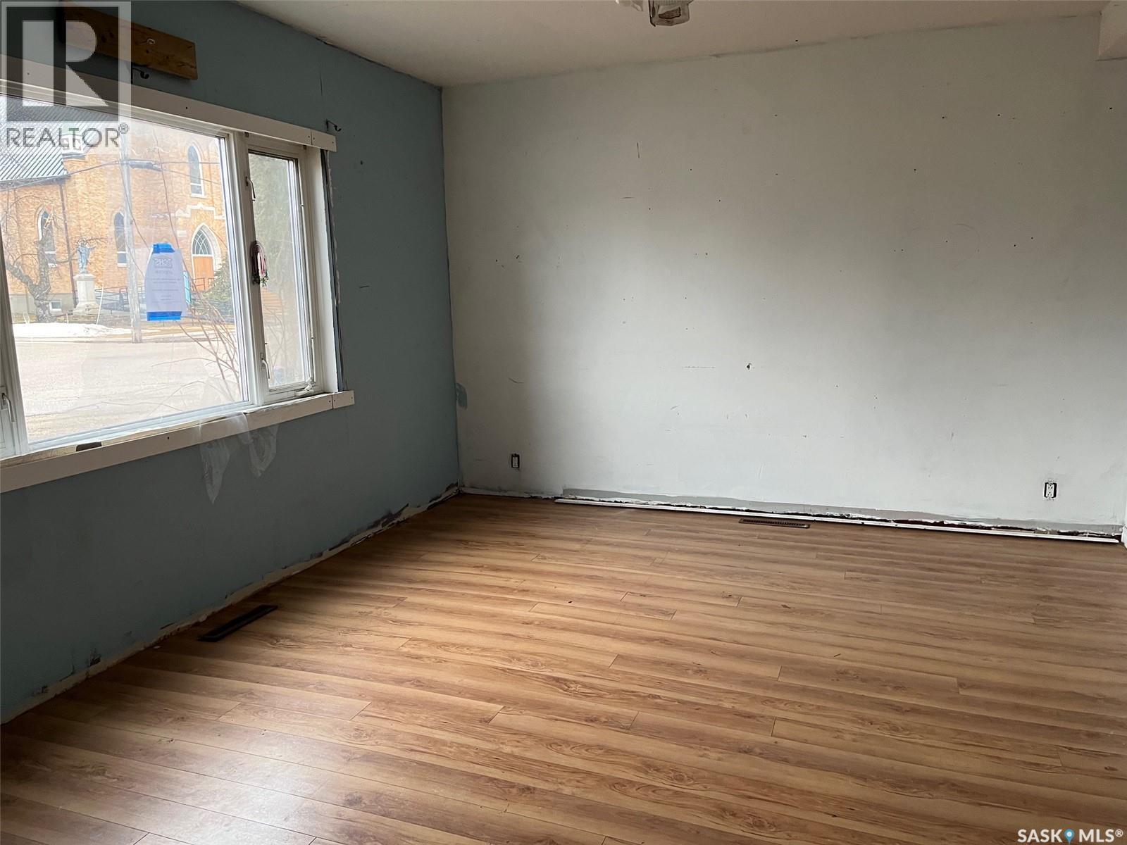138 1St Avenue E, Montmartre, SK - Indoor Photo Showing Other Room