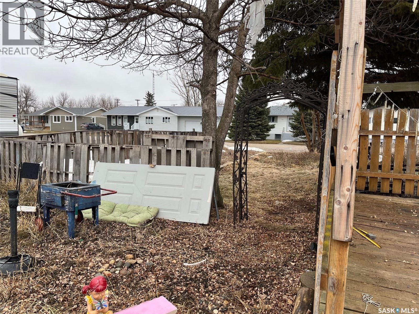 138 1St Avenue E, Montmartre, SK - Outdoor