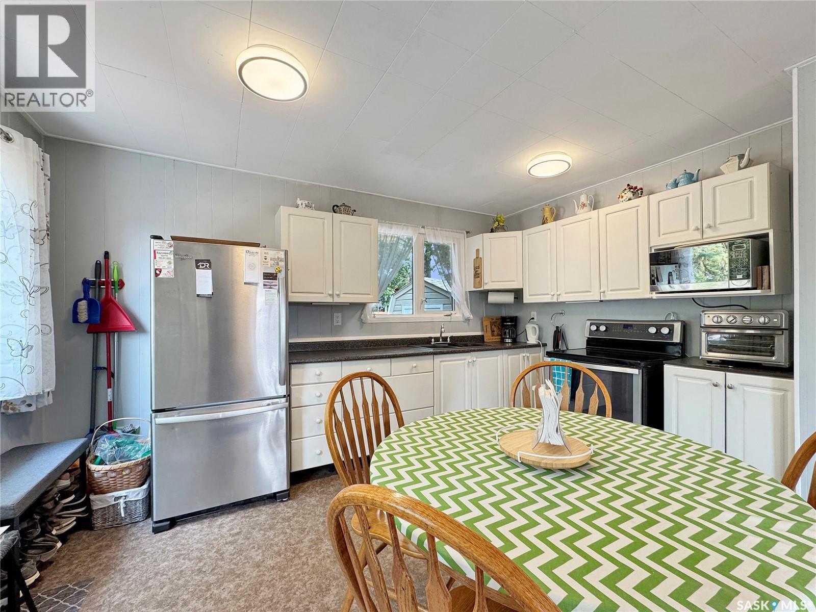 9132 Donald Crescent, Cochin, SK - Indoor