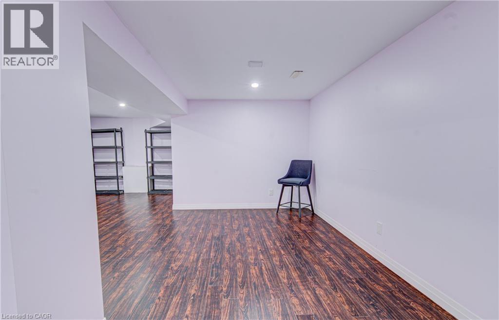 141 Mooregate Crescent, Kitchener, ON - Indoor Photo Showing Other Room