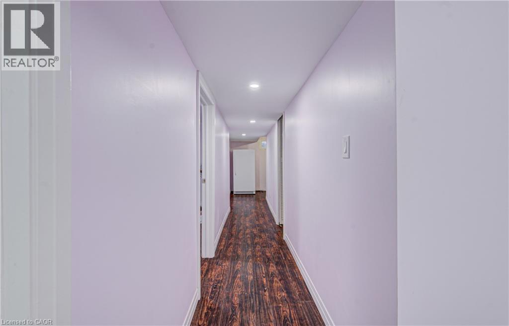 141 Mooregate Crescent, Kitchener, ON - Indoor Photo Showing Other Room