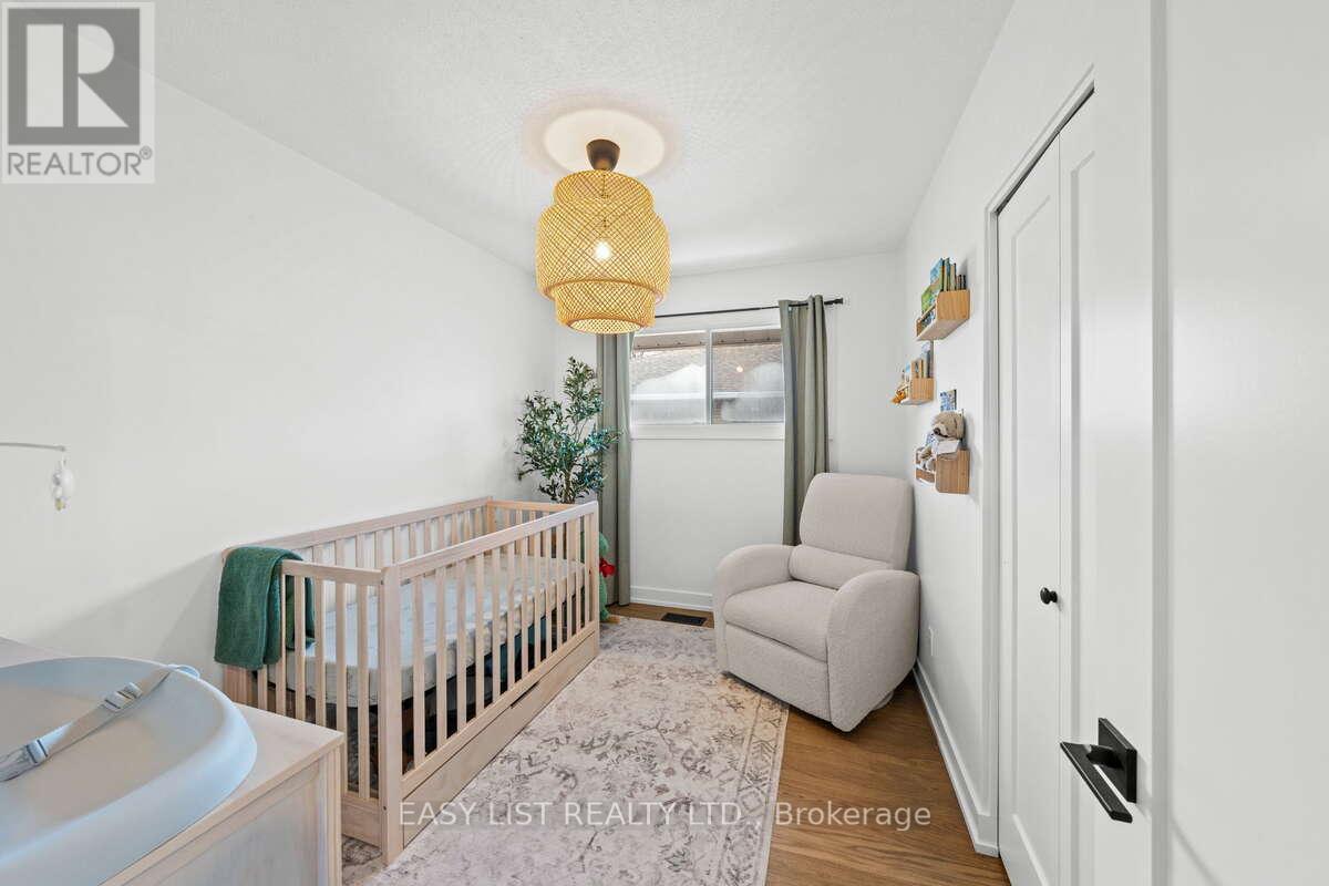 756 Dickens Avenue, Ottawa, ON - Indoor