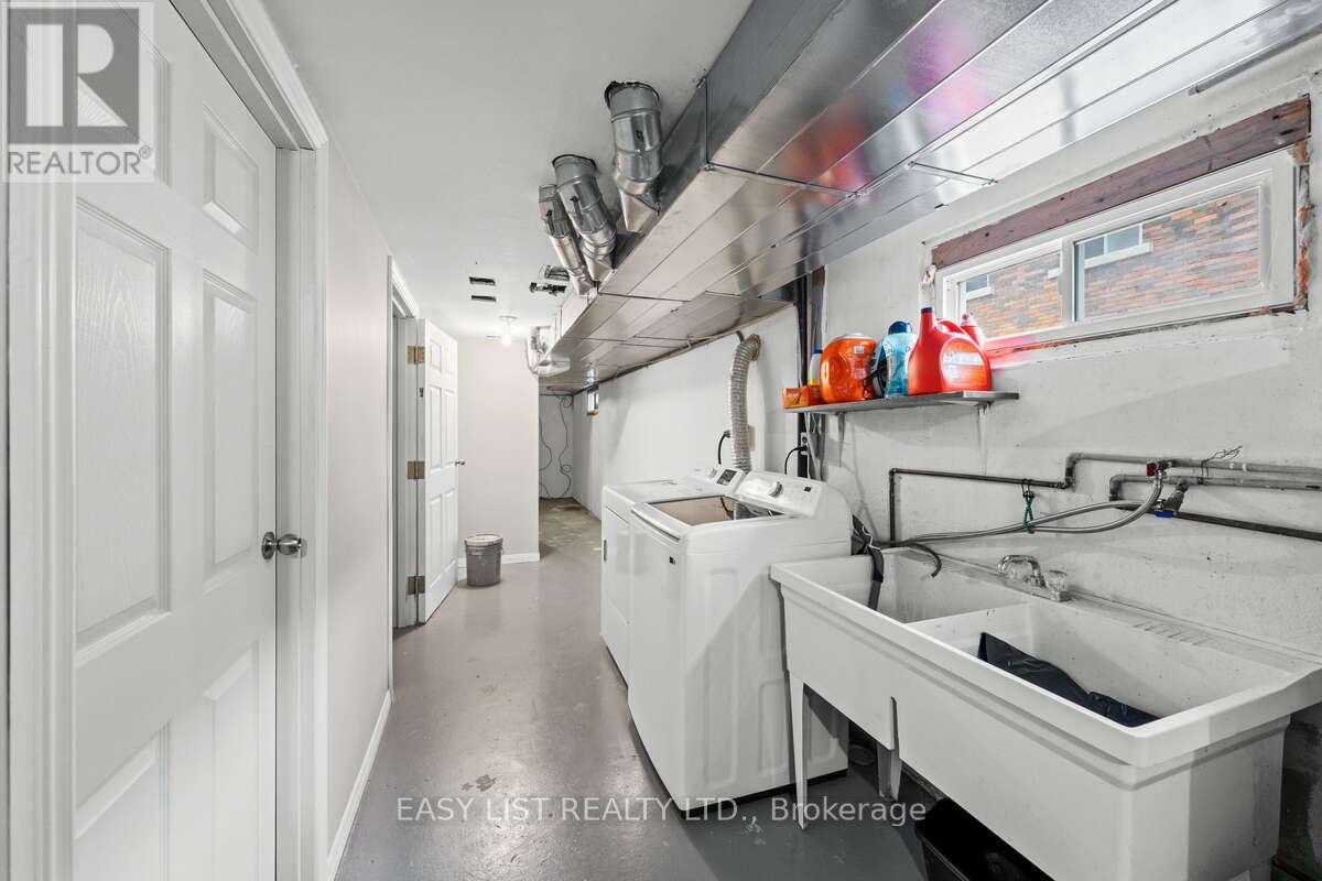 756 Dickens Avenue, Ottawa, ON - Indoor Photo Showing Laundry Room