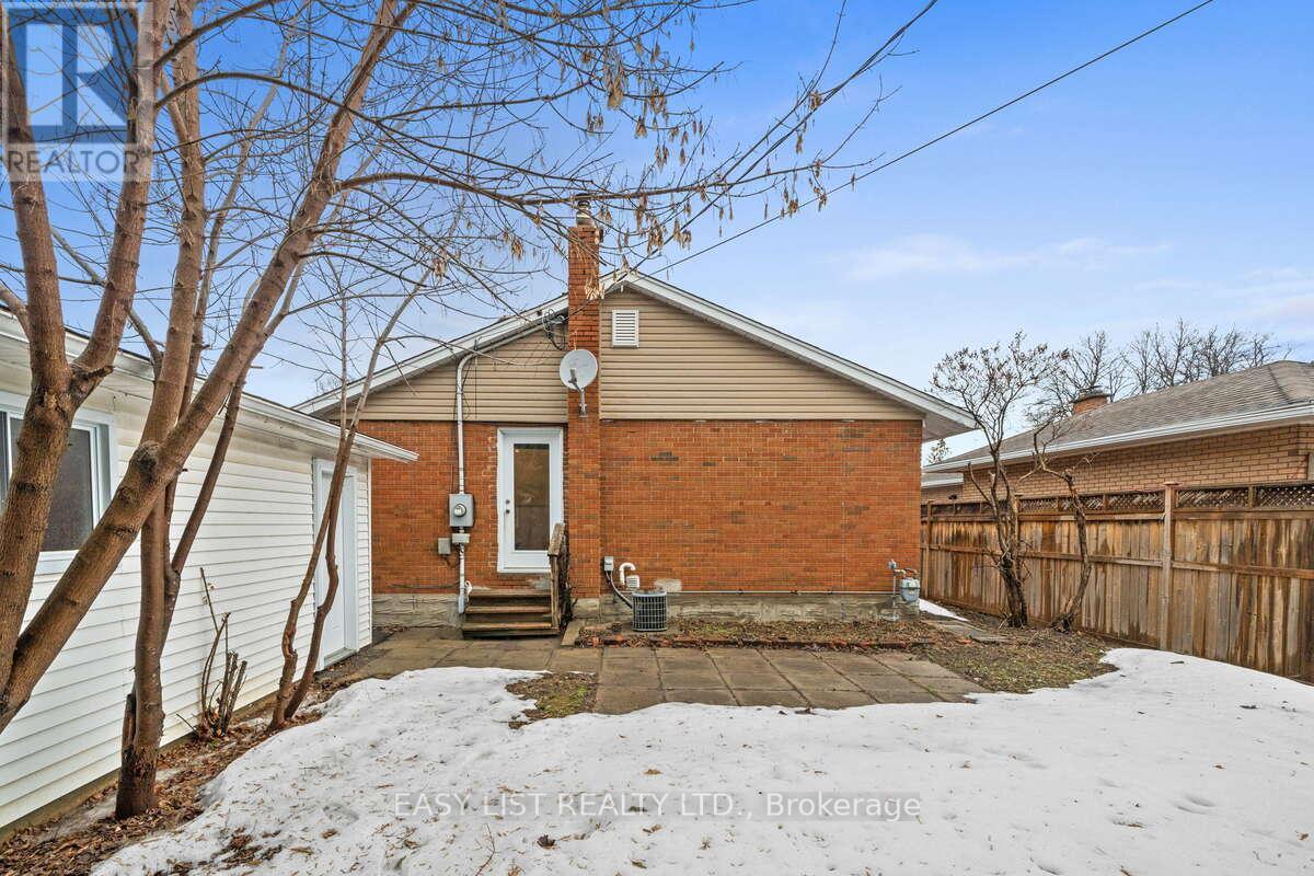 756 Dickens Avenue, Ottawa, ON - Outdoor