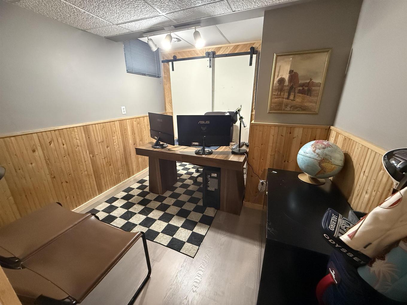 2031 Murphy Ave, Thunder Bay, ON - Indoor