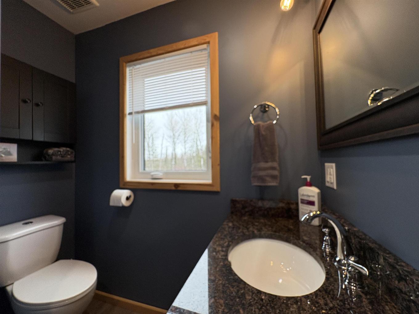 283 Japada Trail, Bears Pass (Rainy Lake - Fort Frances), ON - Indoor Photo Showing Bathroom