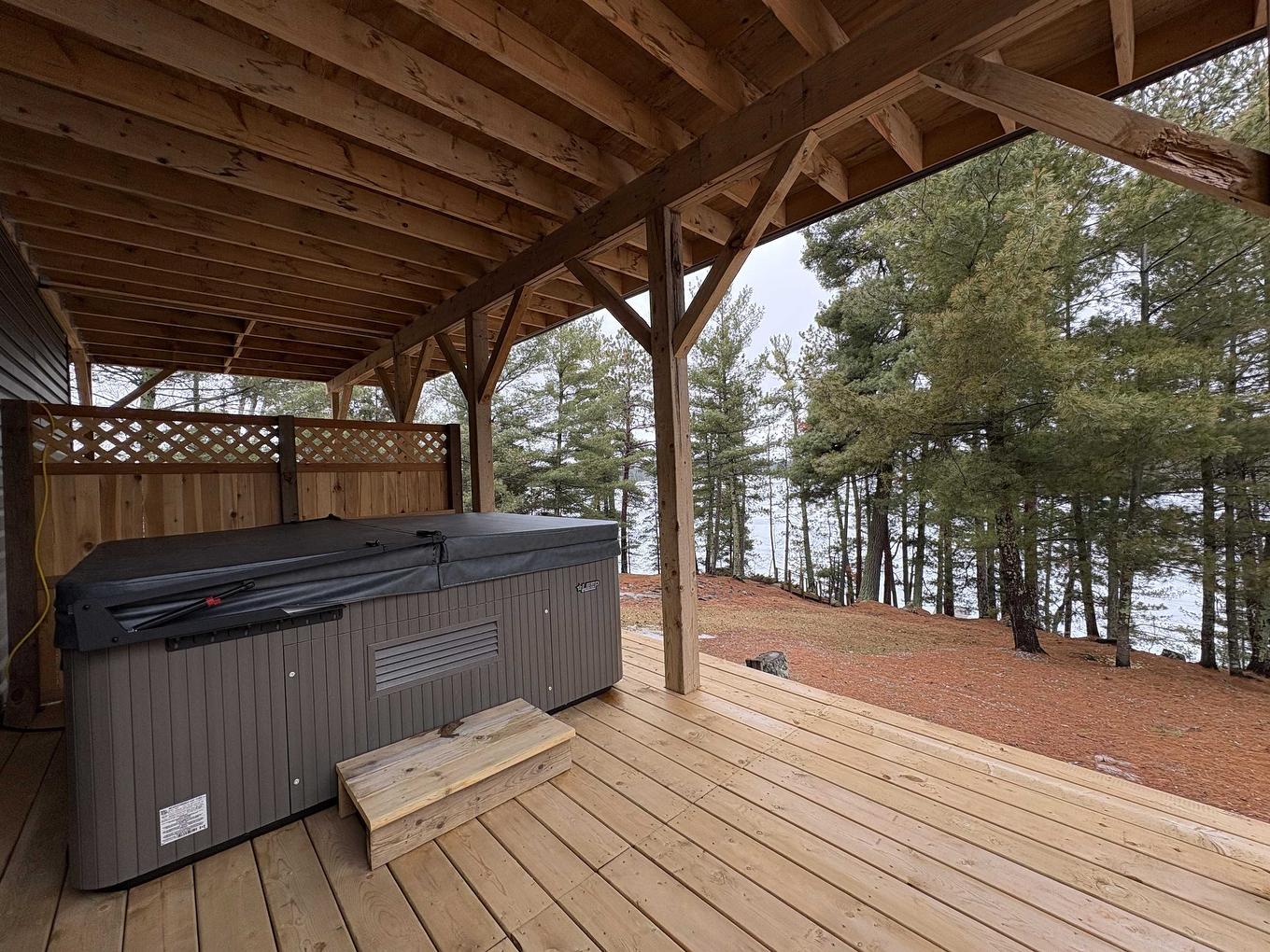 283 Japada Trail, Bears Pass (Rainy Lake - Fort Frances), ON - Outdoor With Deck Patio Veranda With Exterior