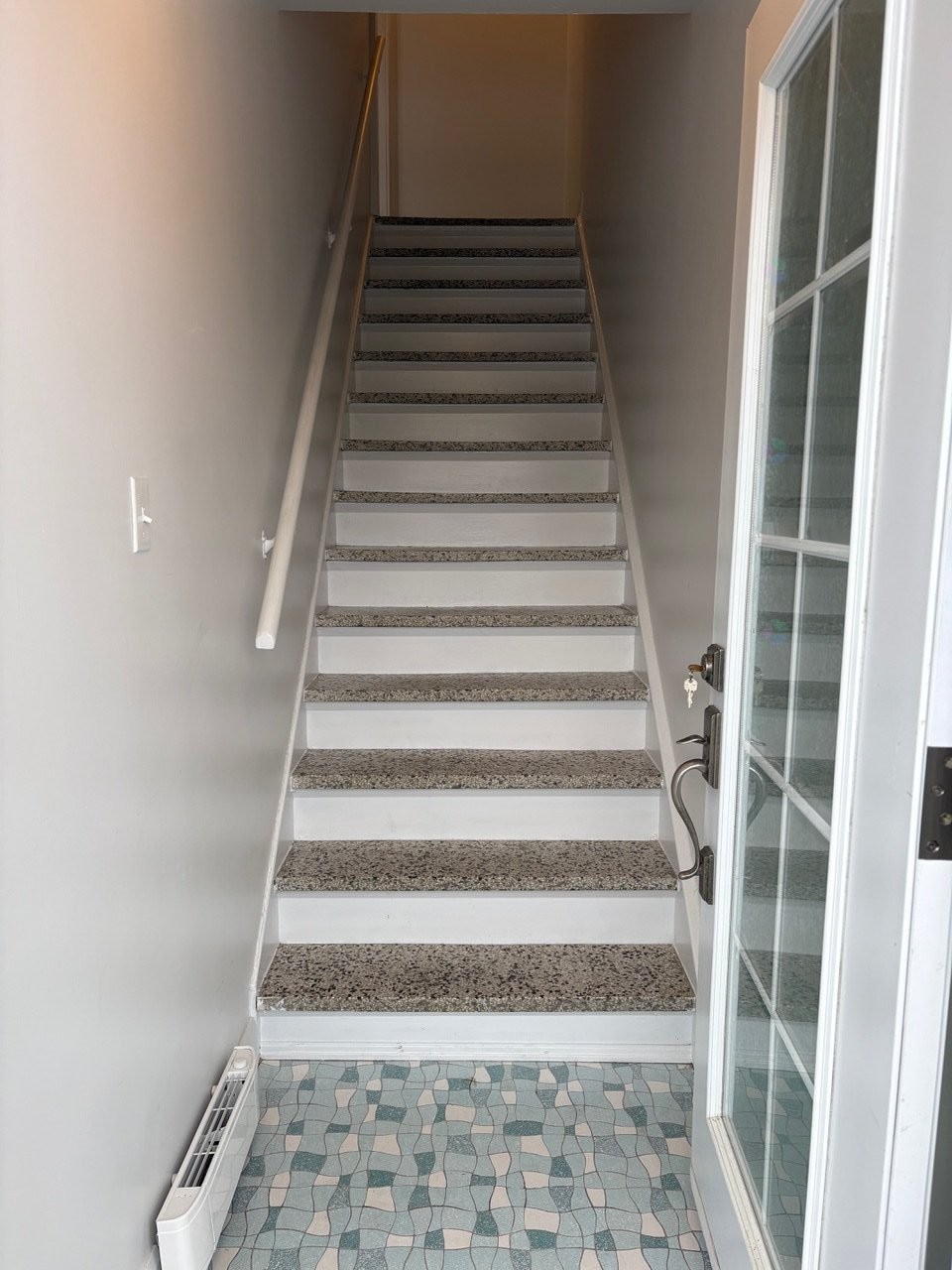 Entrée extérieure - 7935 Rue Bonnier, Montréal (Lasalle), QC - Indoor Photo Showing Other Room