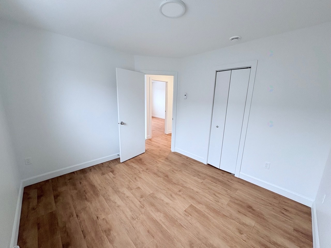 Chambre à coucher - 7935 Rue Bonnier, Montréal (Lasalle), QC - Indoor Photo Showing Other Room