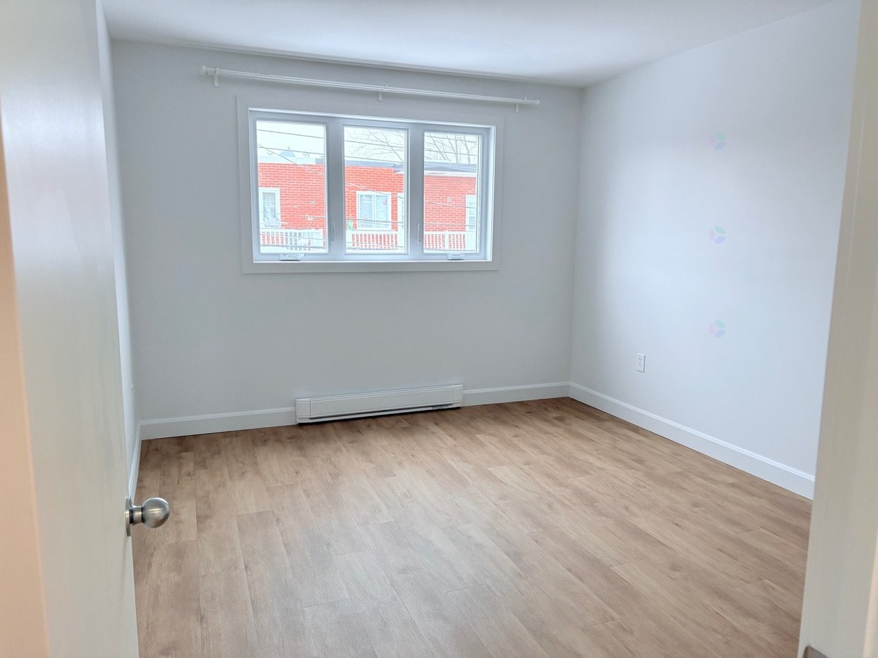 Chambre à coucher principale - 7935 Rue Bonnier, Montréal (Lasalle), QC - Indoor Photo Showing Other Room