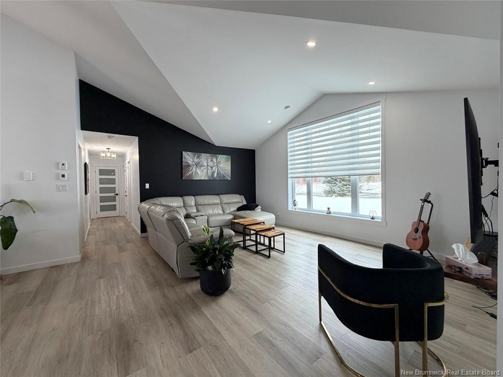42 Chouinard St, Saint-Quentin, NB