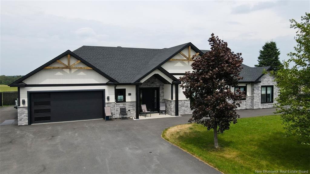 42 Chouinard St, Saint-Quentin, NB