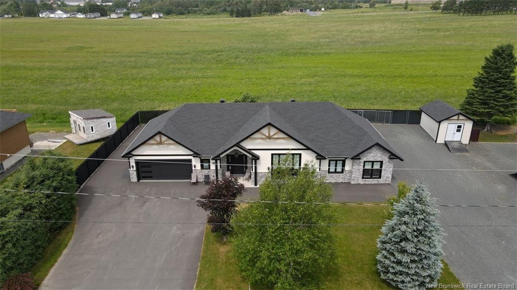 42 Chouinard St, Saint-Quentin, NB