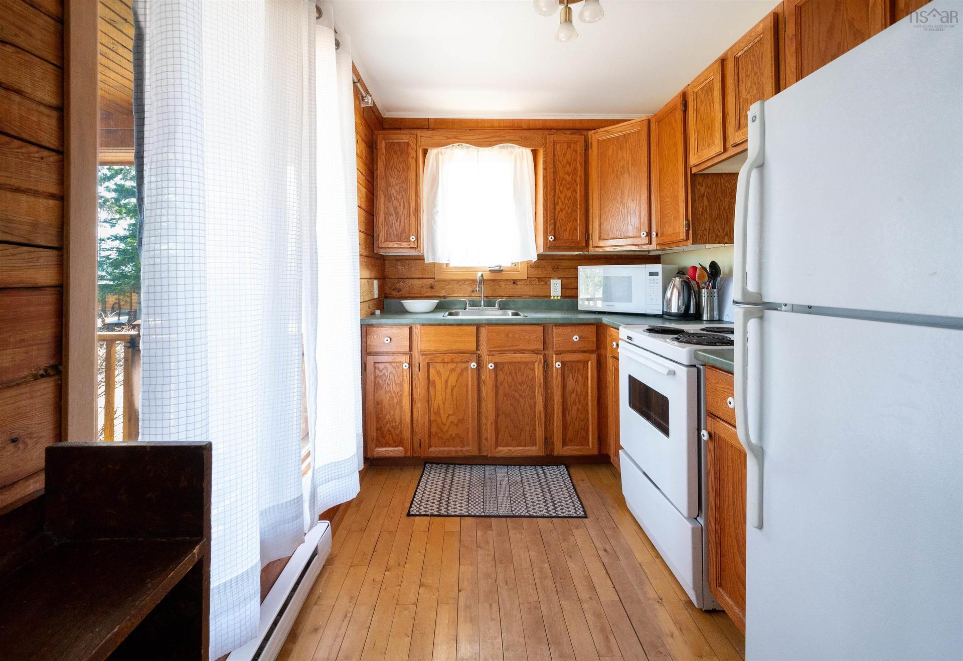 7 1120 Sand Point Road, Sand Point, NS