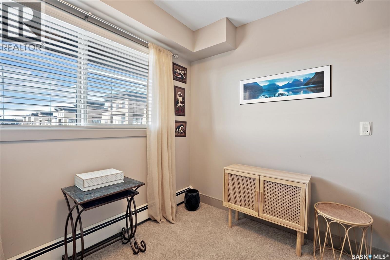 331 121 Willowgrove Crescent, Saskatoon, SK - Indoor