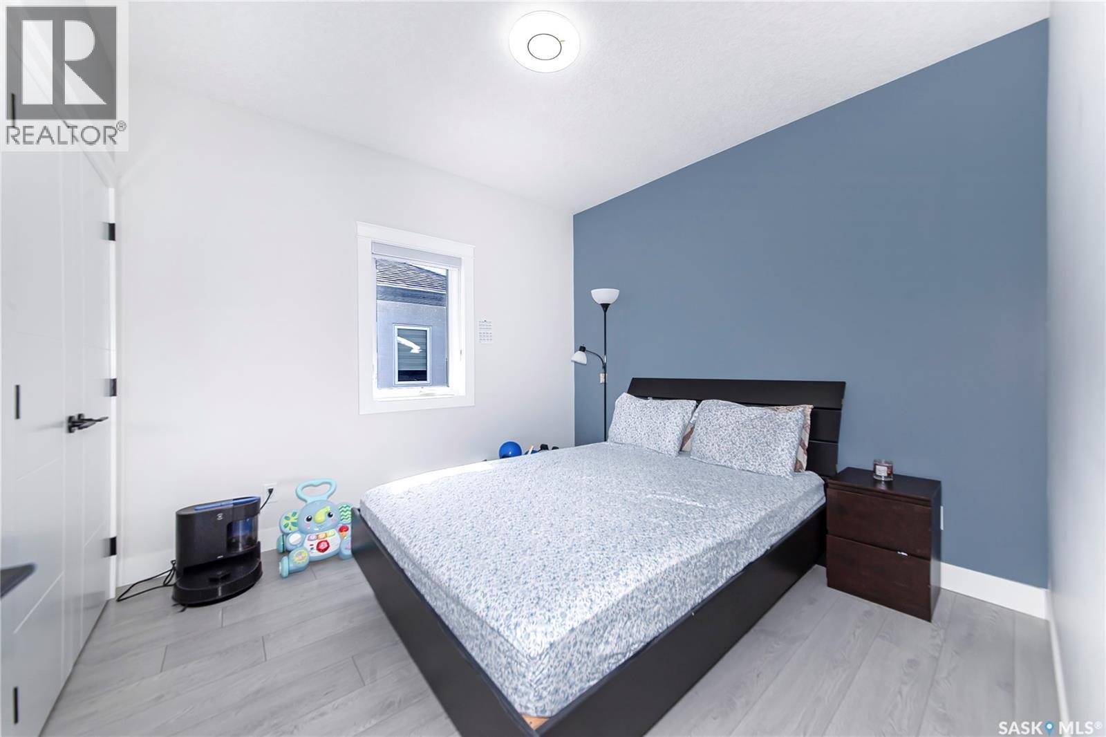 123 Mcarthur Lane, Saskatoon, SK - Indoor Photo Showing Bedroom