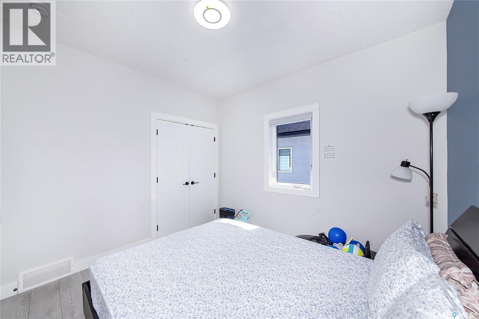 123 Mcarthur Lane, Saskatoon, SK - Indoor Photo Showing Bedroom
