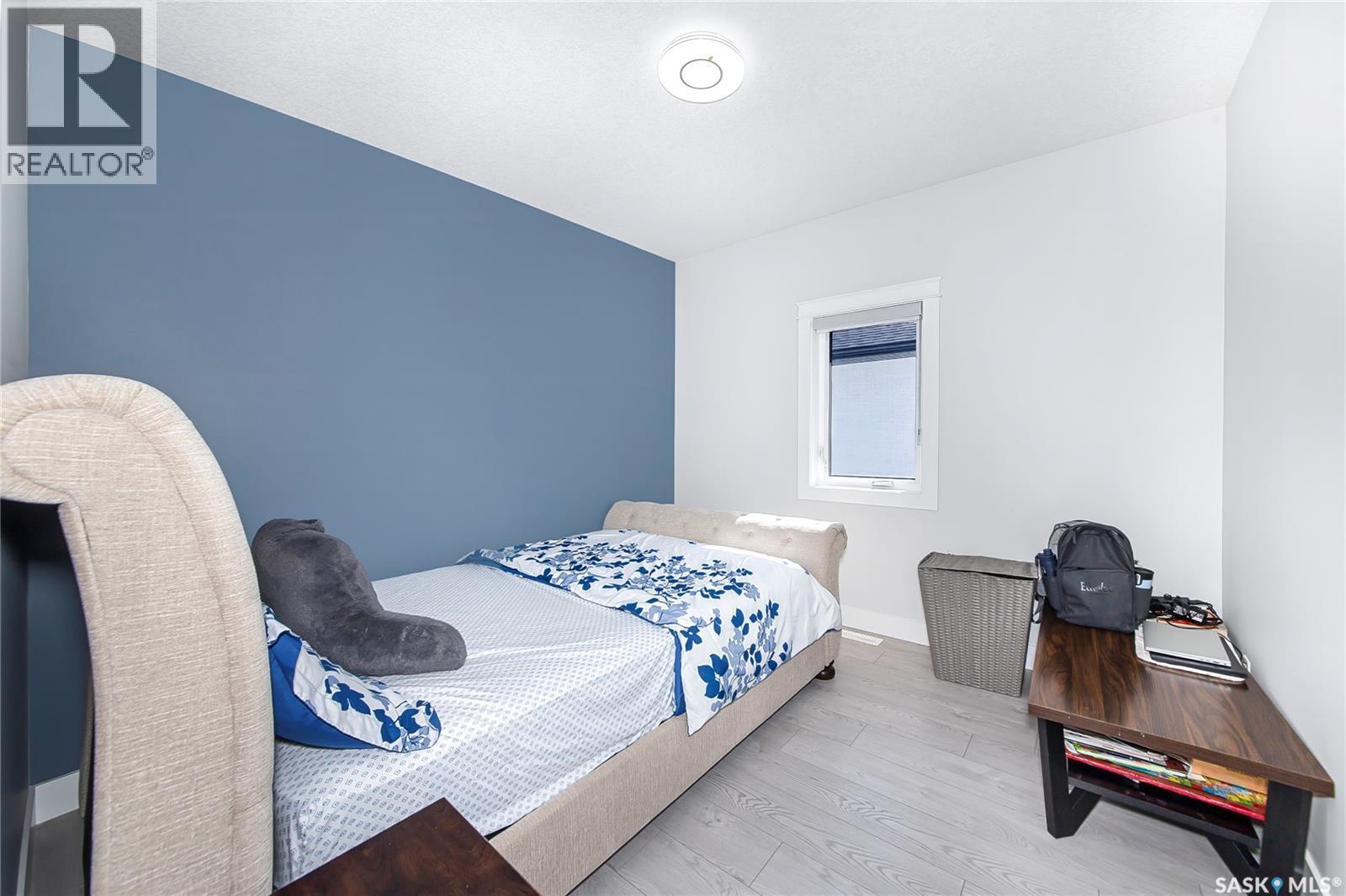 123 Mcarthur Lane, Saskatoon, SK - Indoor Photo Showing Bedroom