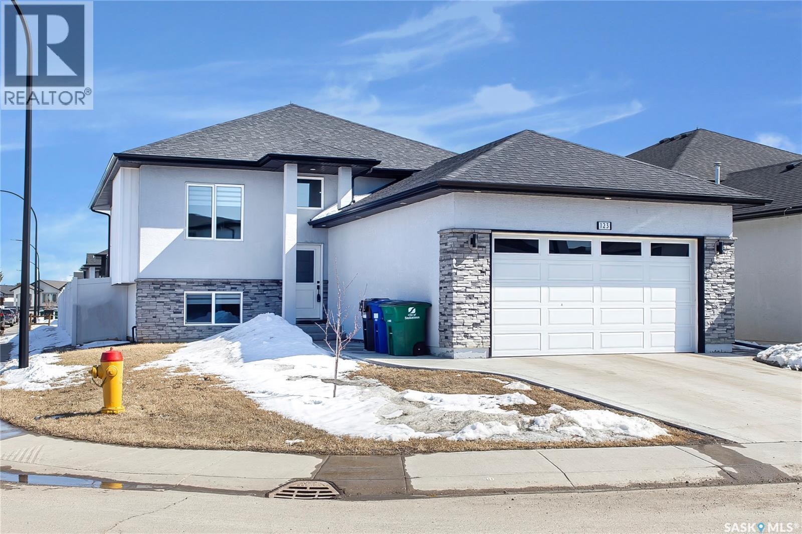123 Mcarthur Lane, Saskatoon, SK - Outdoor