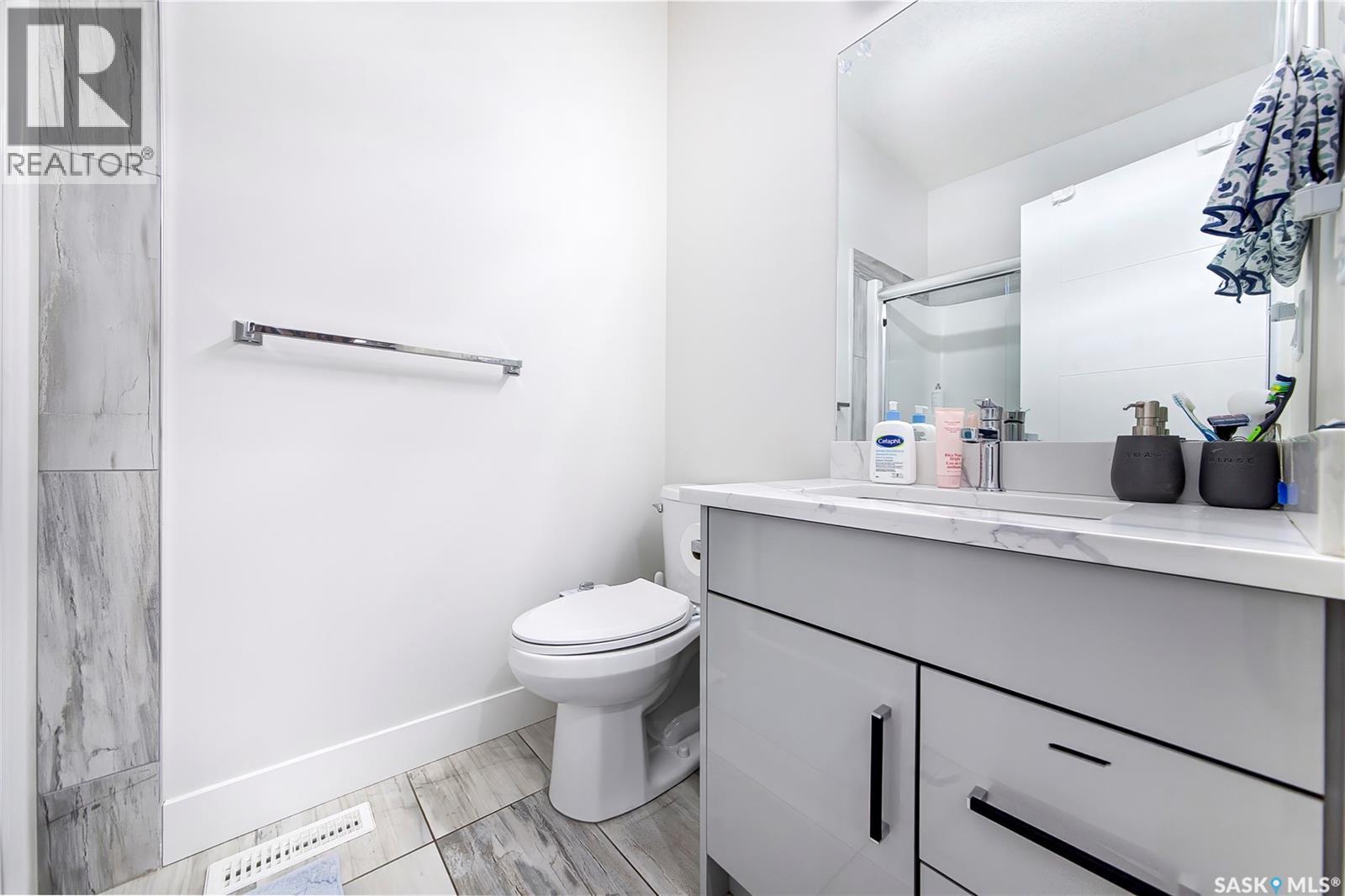 123 Mcarthur Lane, Saskatoon, SK - Indoor Photo Showing Bathroom