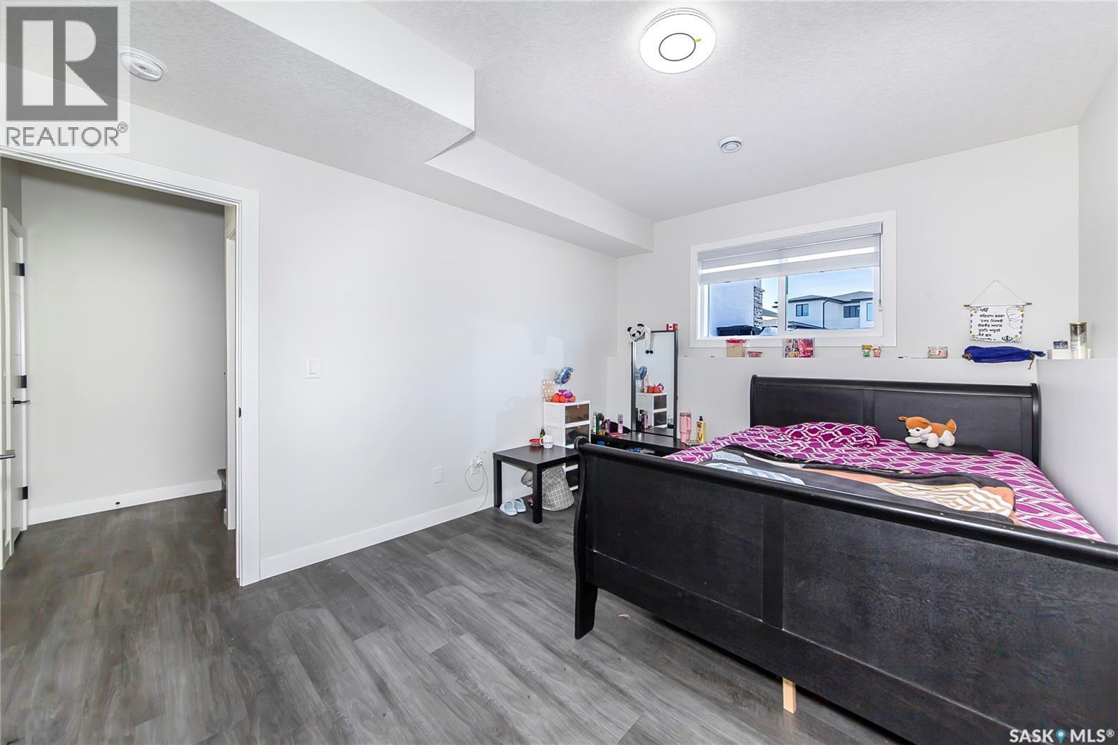 123 Mcarthur Lane, Saskatoon, SK - Indoor Photo Showing Bedroom