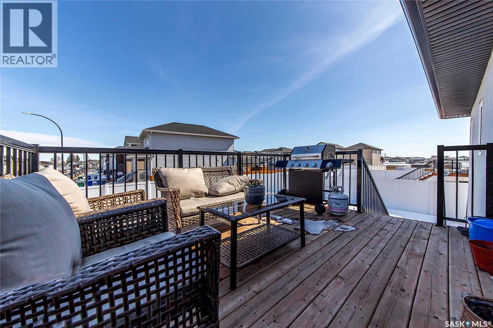 123 Mcarthur Lane, Saskatoon, SK - Outdoor With Deck Patio Veranda With Exterior