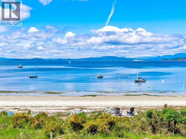 2924 Malaspina Promenade, Savary Island, BC - Outdoor With Body Of Water With View
