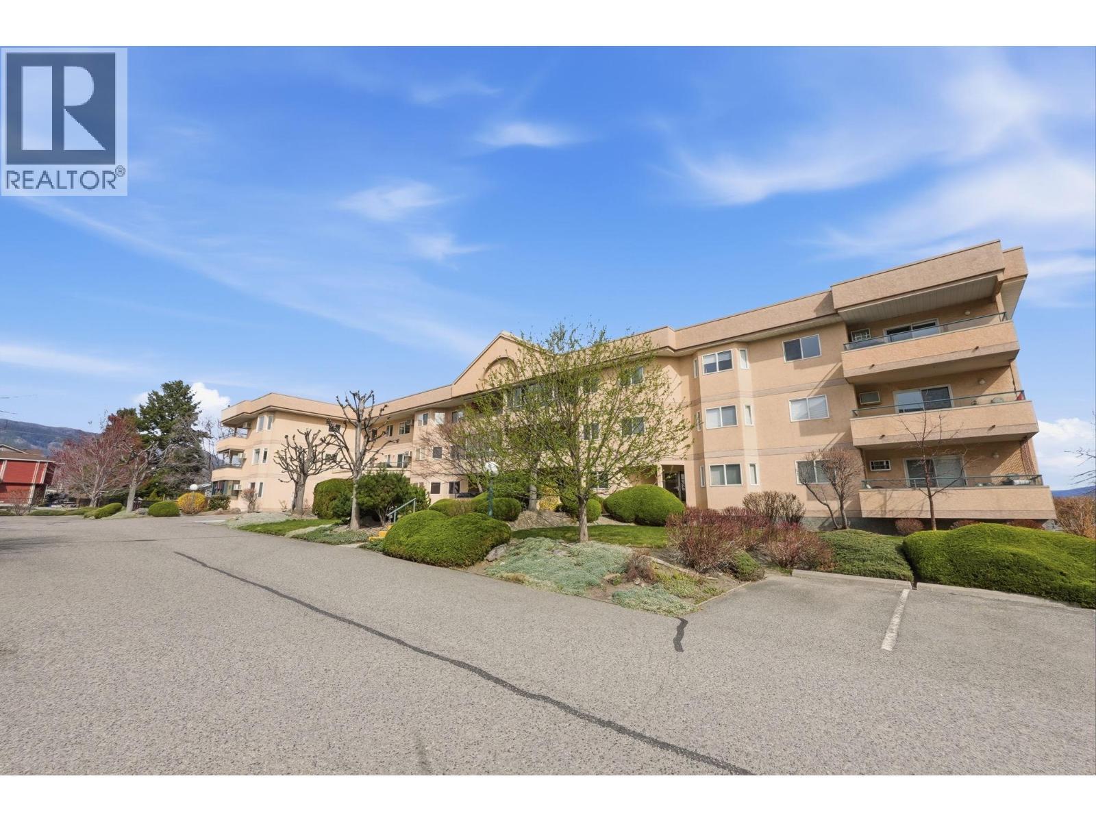 3850 Brown Road Unit# 203, West Kelowna, BC - Outdoor With Balcony With Facade