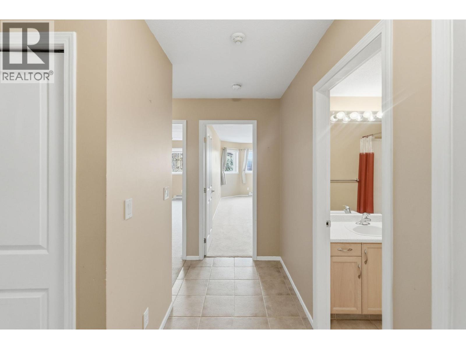 3850 Brown Road Unit# 203, West Kelowna, BC - Indoor Photo Showing Other Room