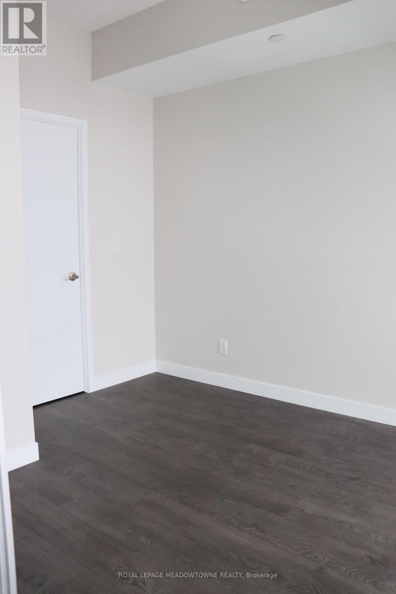 903 - 2055 Danforth Avenue, Toronto, ON - Indoor Photo Showing Other Room