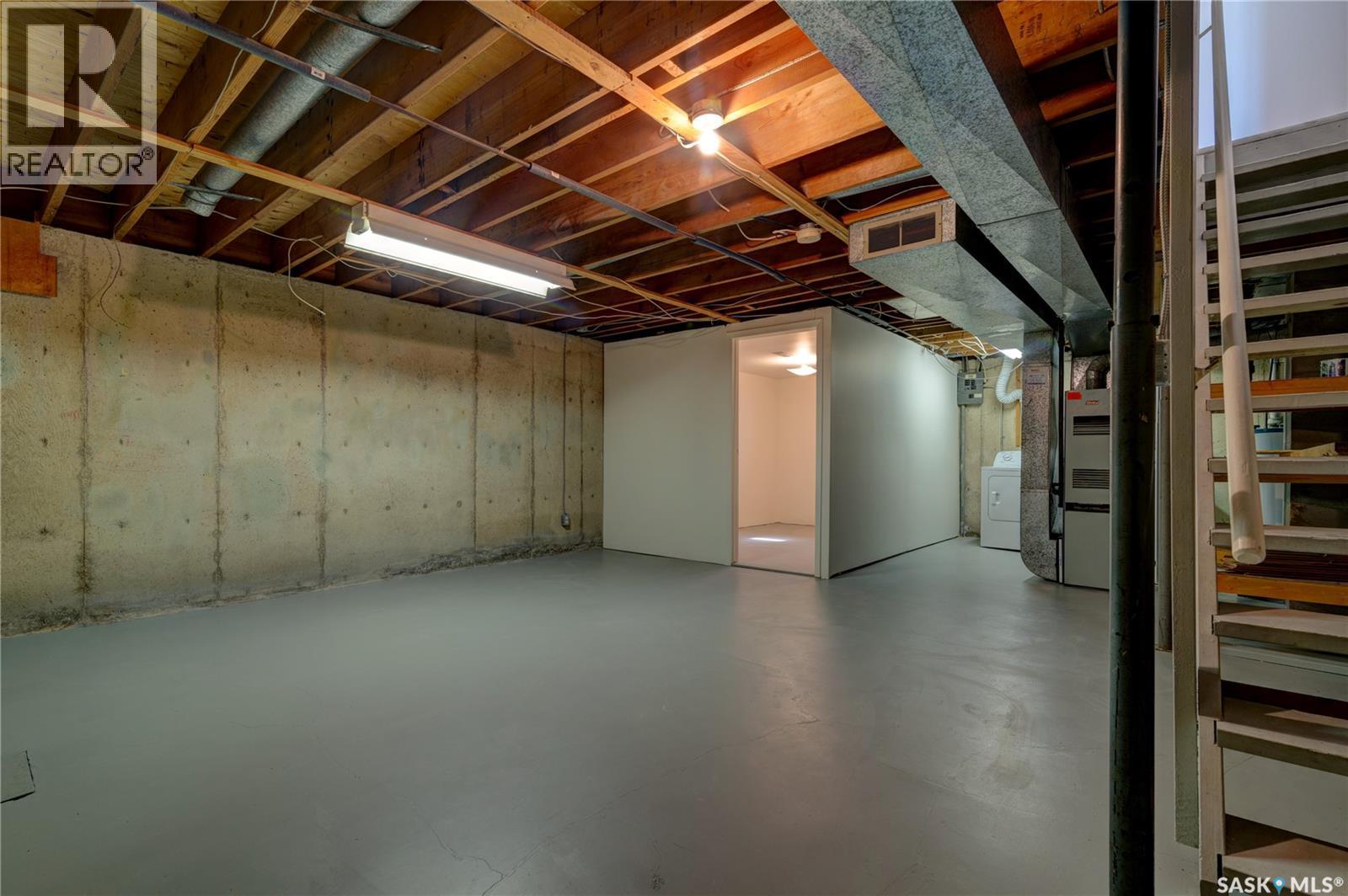 25 Spruceview Road, Regina, SK - Indoor Photo Showing Basement