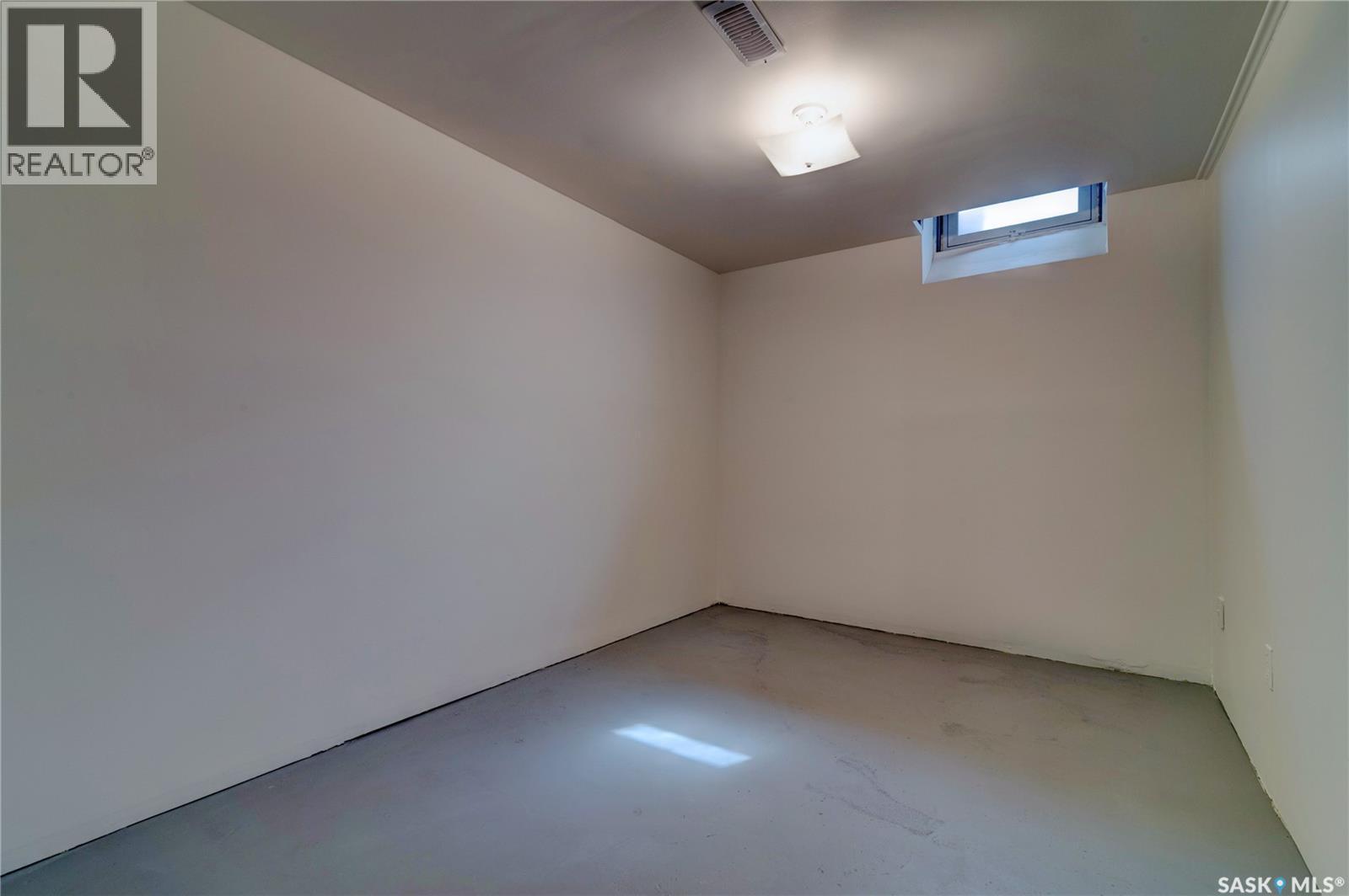 25 Spruceview Road, Regina, SK - Indoor Photo Showing Other Room