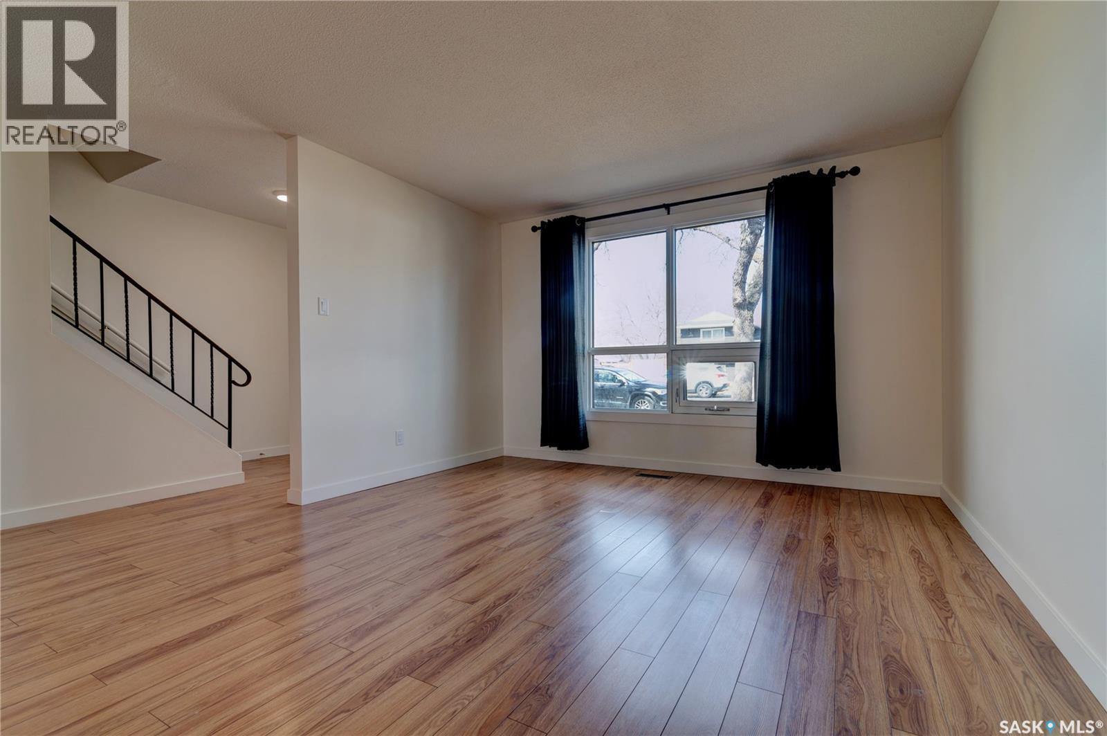 25 Spruceview Road, Regina, SK - Indoor Photo Showing Other Room