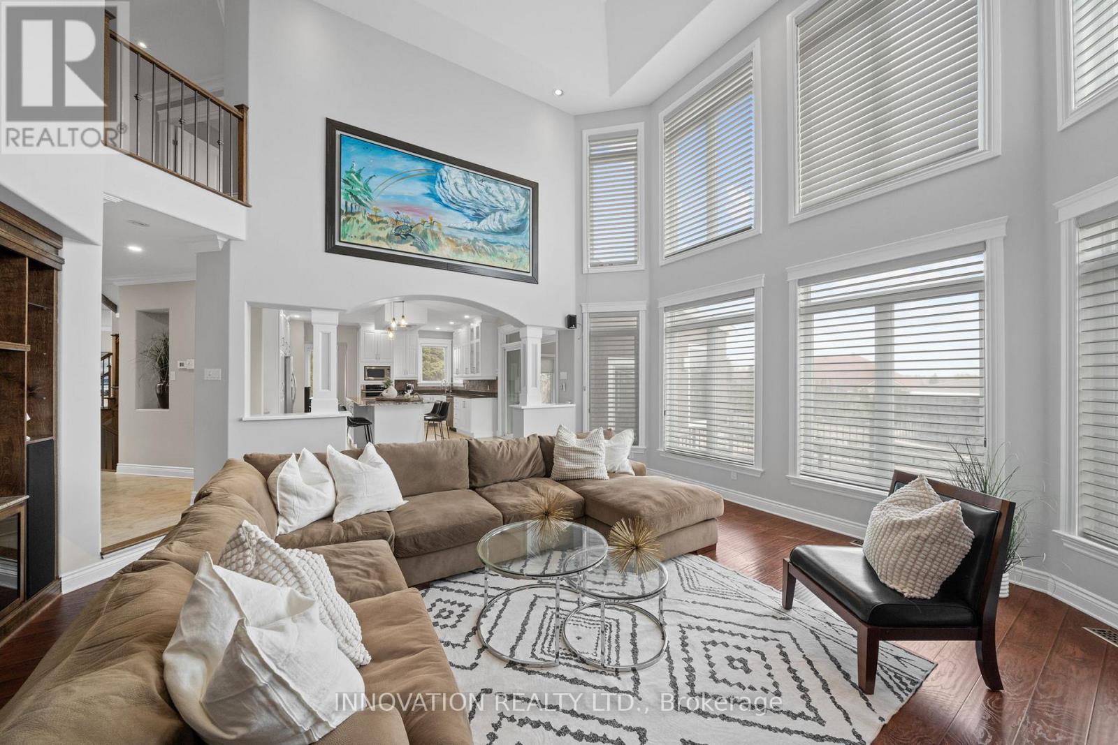 6635 Old Forest Drive, Ottawa, ON - Indoor Photo Showing Living Room