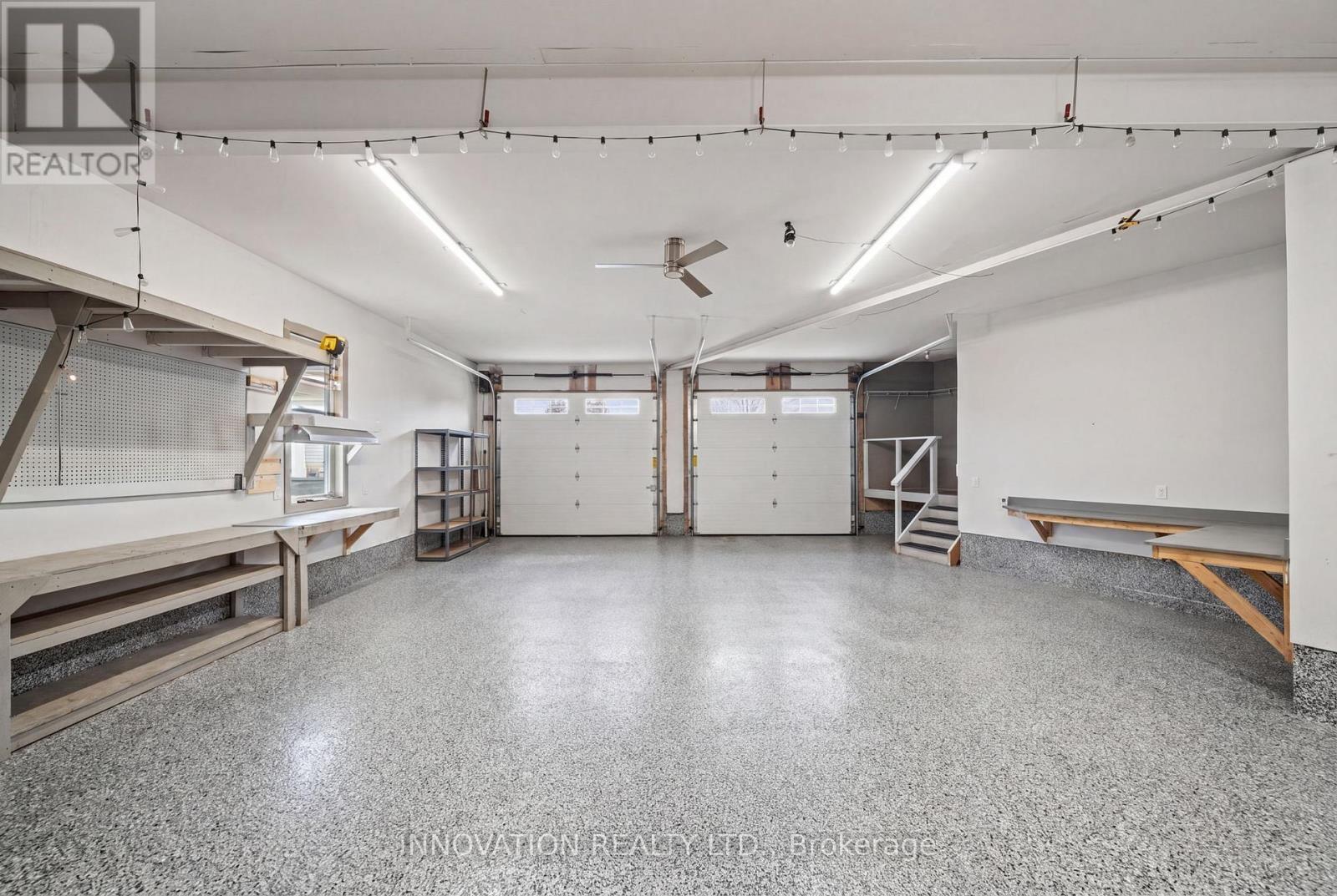6635 Old Forest Drive, Ottawa, ON - Indoor Photo Showing Garage
