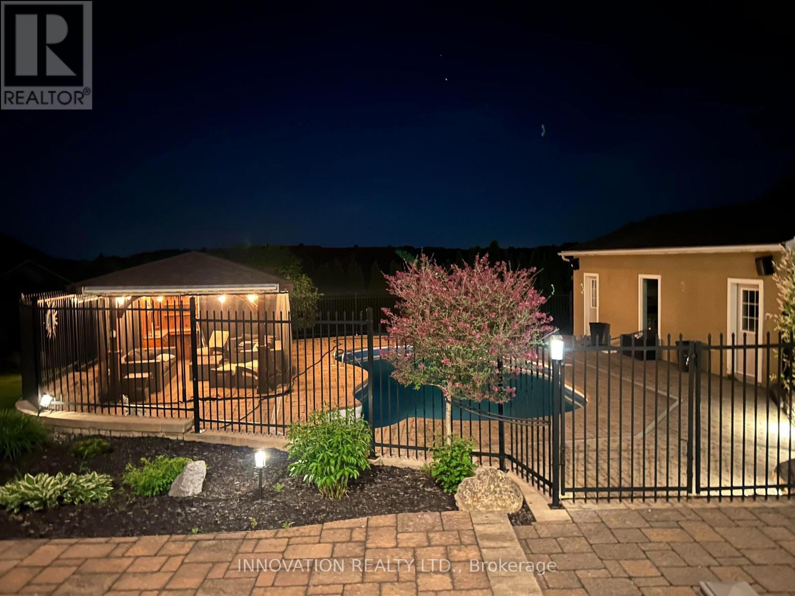 6635 Old Forest Drive, Ottawa, ON - Outdoor